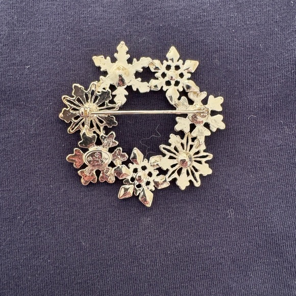 Elegant Silver and Blue Snowflake Brooch Christopher Radko - Picture 2 of 3